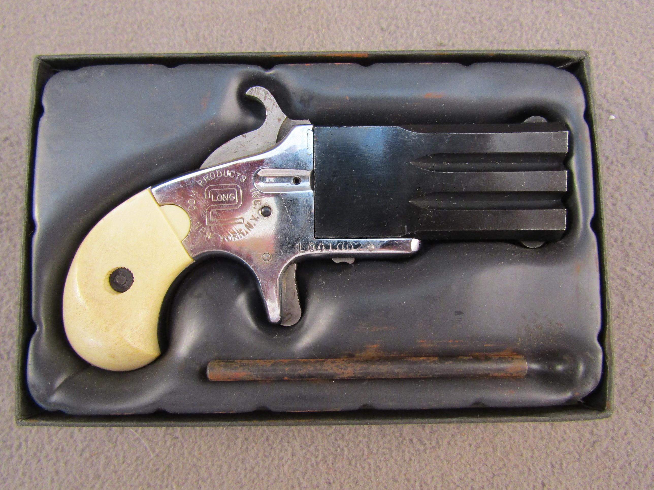 handgun: CDM Model Derringer, Revolver, .22, 2 shot, 2.5" barrel, S#L001002