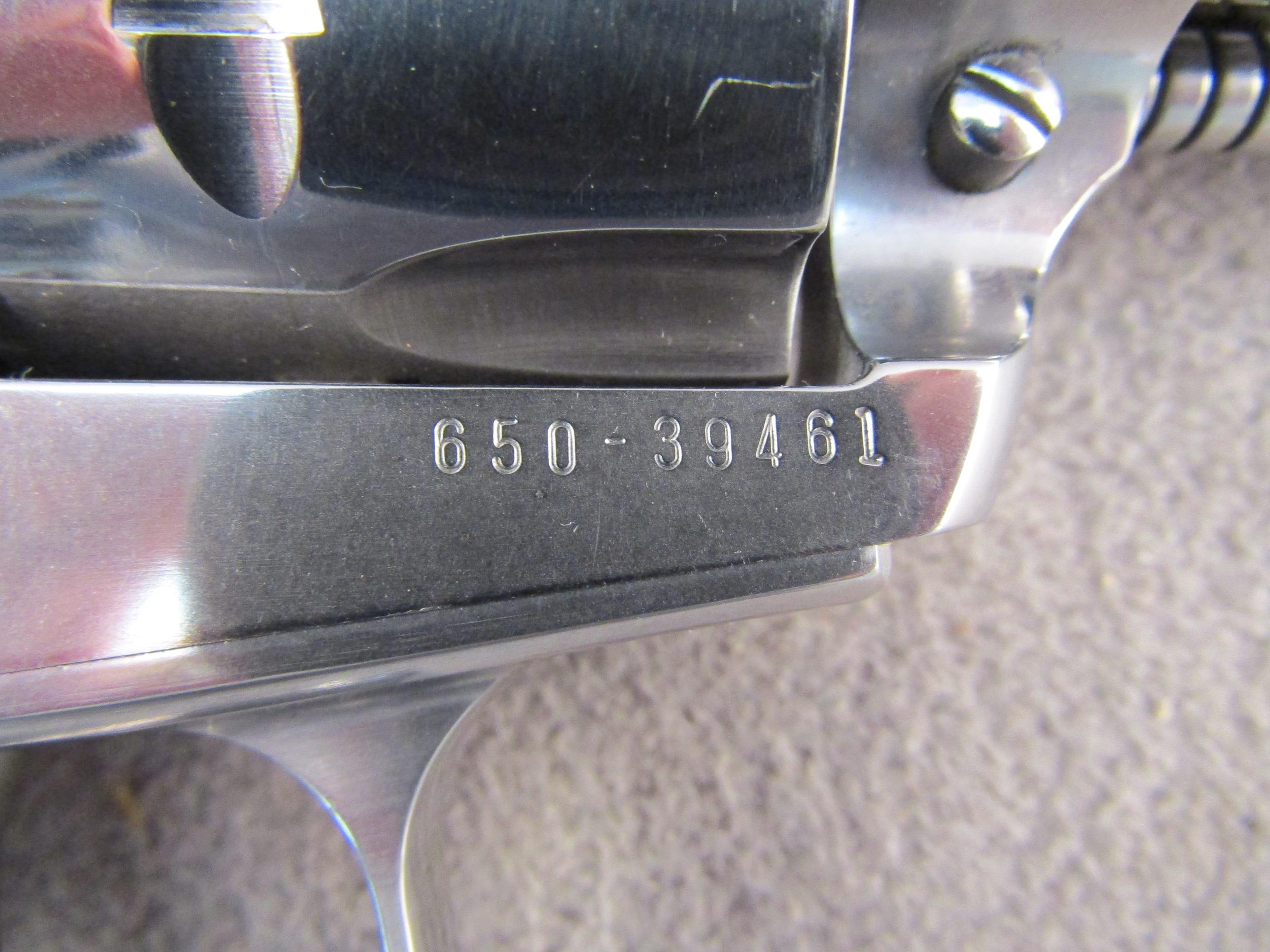 handgun: RUGER New Model Single-Six, Revolver, .32 H&R mag, 6 shot, 4.5" barrel, S#65039461
