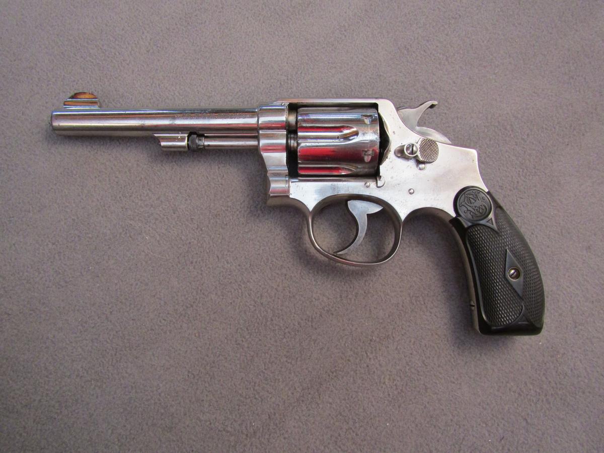 handgun: S&W Model M&P 1902, Revolver, .38spl, 6 shot, 5" barrel, S#26692