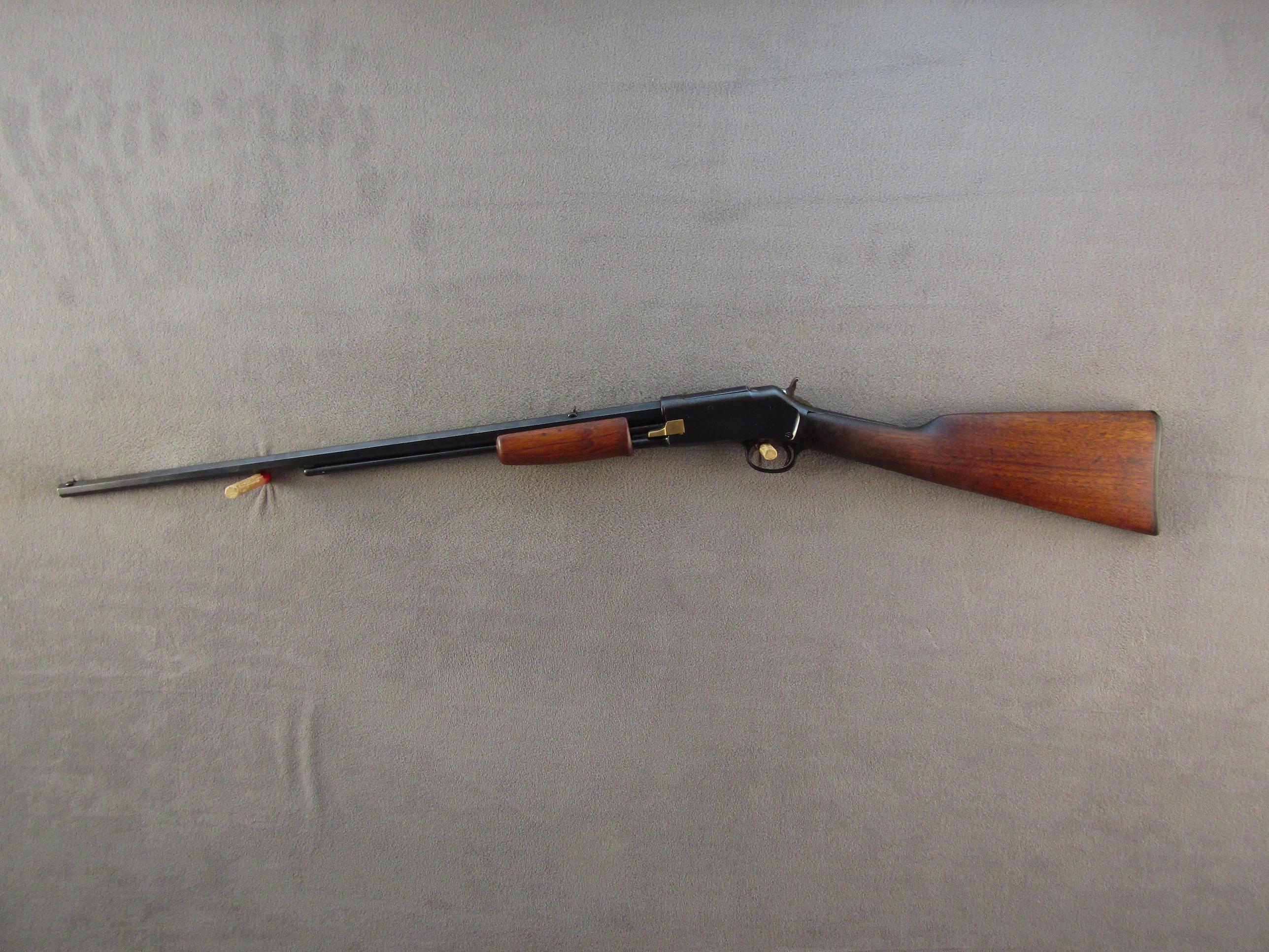 COLT Model Lightning, Pump-Action Rifle, .22 s&l, S#44092