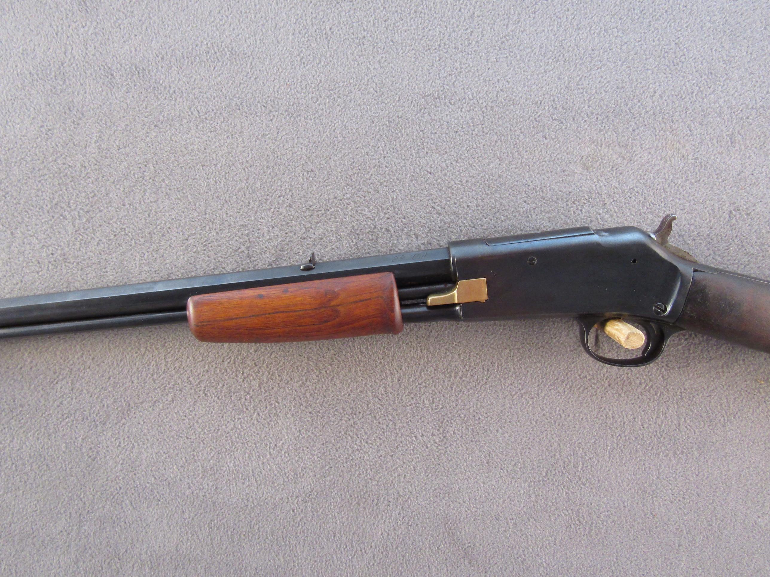 COLT Model Lightning, Pump-Action Rifle, .22 s&l, S#44092