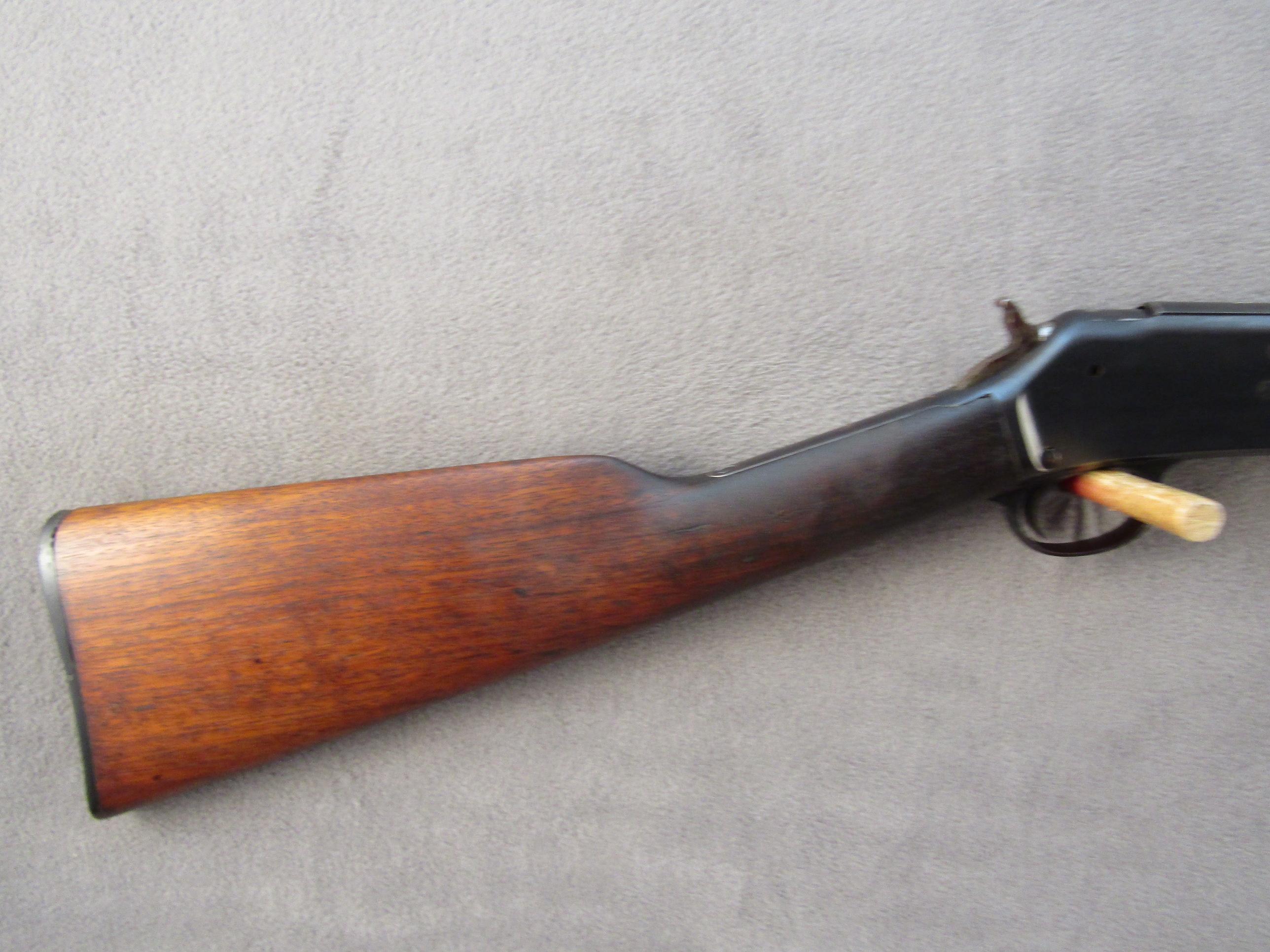 COLT Model Lightning, Pump-Action Rifle, .22 s&l, S#44092