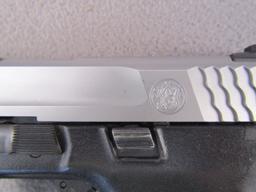 handgun: S&W Model M&P 40, Semi-Auto Pistol, .40, 15 shot, 4" barrel, S#HAM3264