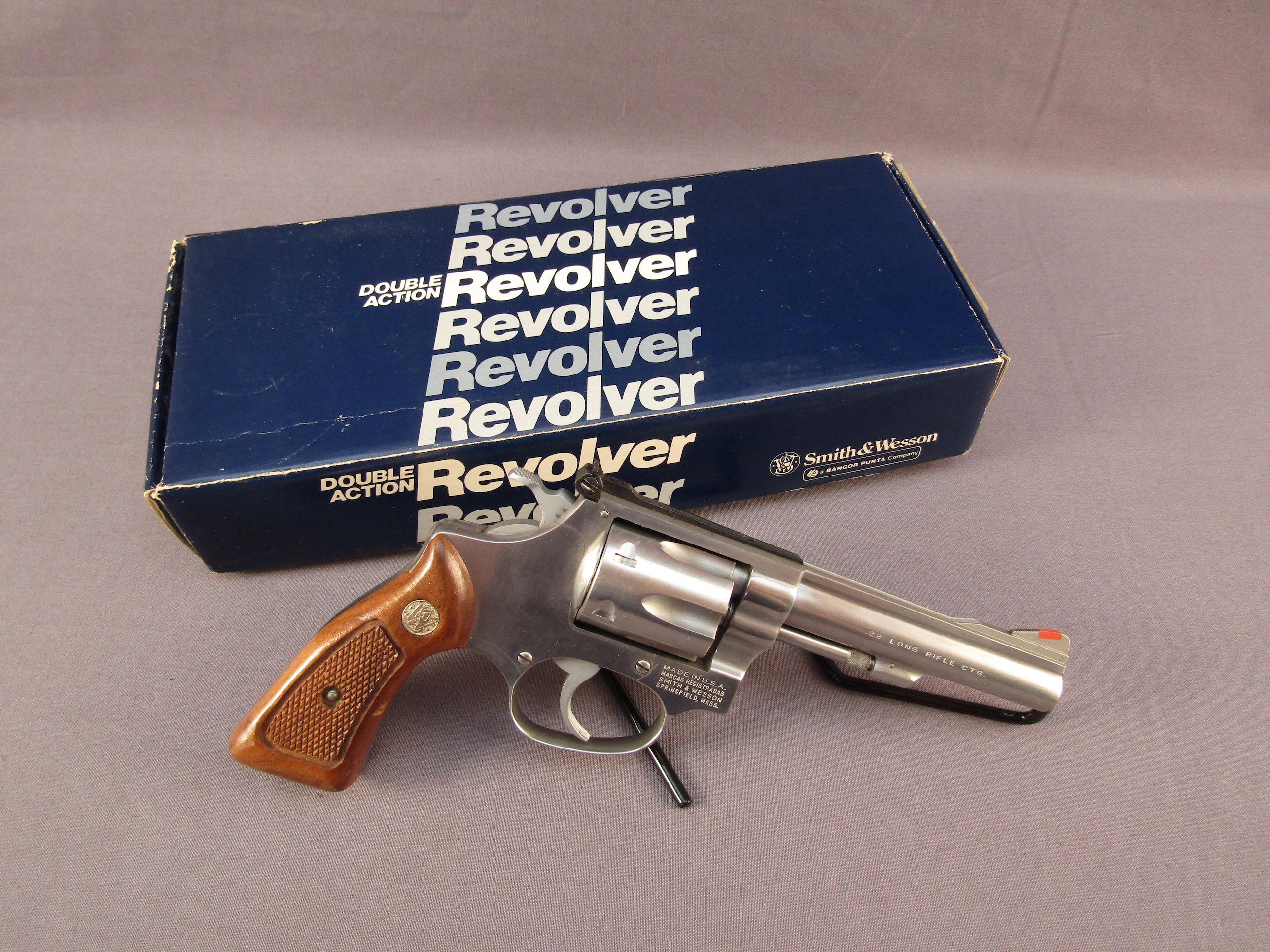 handgun: S&W Model 63, Revolver, .22LR, 6 shot, 4.5" barrel, S#M197164