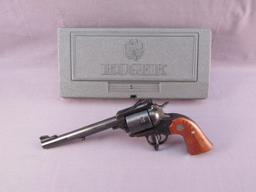 handgun: RUGER New Model Super Blackhawk, Revolver, .44mag, 5 shot, 7.5" barrel, S#87-13501