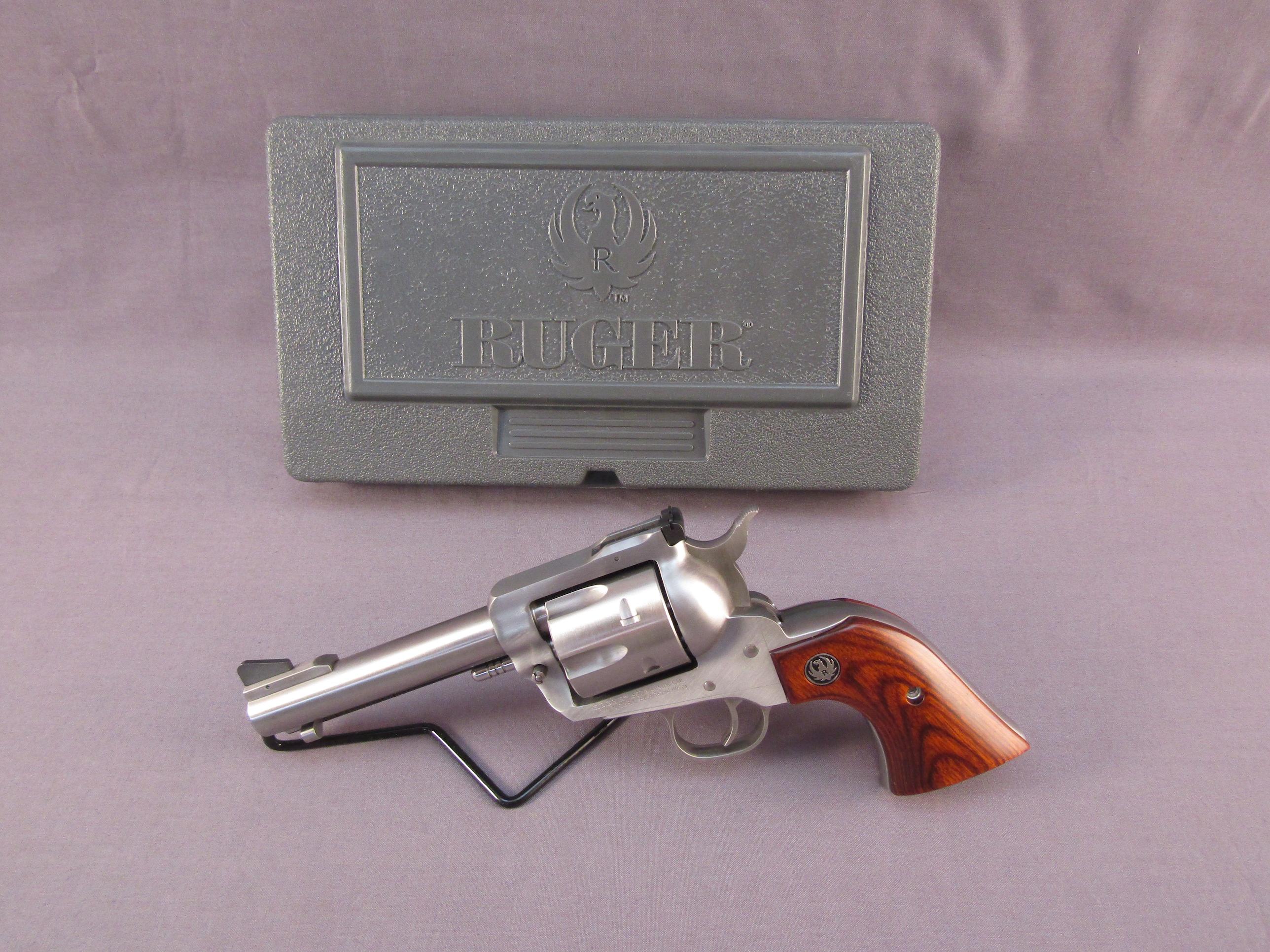 handgun: RUGER New Model Blackhawk, Revolver, .357mag, 6 shot, 4.5" barrel, S#38-27047