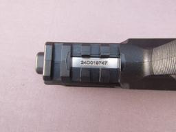 handgun: SIG SAUER Model SP2022, Semi-Auto Pistol, 9mm, 15 shot, 3.75" barrel, S#24D019747