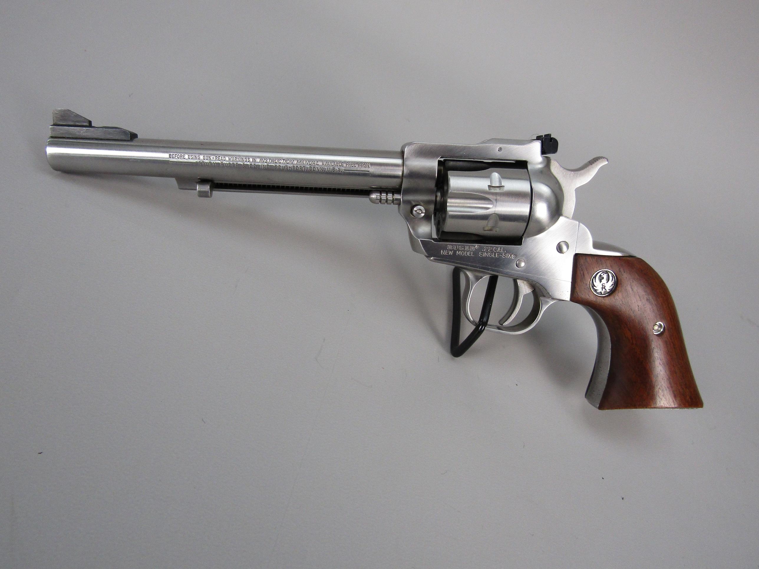 handgun: RUGER Model New Model Single-Six, Revolver, .22, 6 shot, 6 3/4" bbl, 12" overall S#66-12549