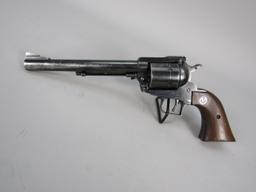 handgun: RUGER Model Super Blackhawk, Revolver, .44Mag, 6 shot, 7 1/2" barrel, 13" overall, S#821