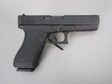 handgun: GLOCK Model 21, VZ688US, Semi-Auto Pistol, .45Auto, 13 shot, 4 1/2" bbl, 8" o/a, S#VZ688US