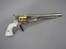 black powder handgun: FILLI PIETTA Model 1860, Revolver, .44, 6 shot, 8" bbl, 13 1/2" o/a, S#425190