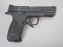 handgun: S&W Model M&P 40, Semi-Auto Pistol, .40S&W, 15 shot, 4" barrel, 7 3/4" overall, S#HTB7612