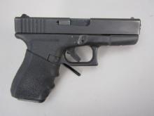 handgun: GLOCK Model 23, Semi-Auto Pistol, .40, 13 shot, 4" barrel, 7 1/4" overall, S#RP359US