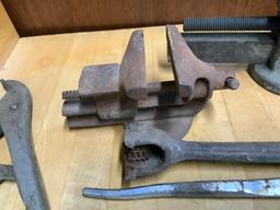 2 Small Vises, Misc Tools