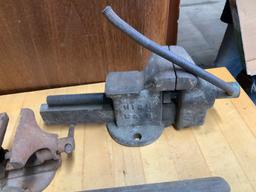 2 Small Vises, Misc Tools