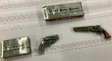 2 Ridge Runner 'Pistol' Knives