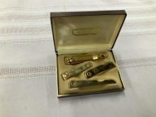 Vintage Heirloom Manicure Set in Case
