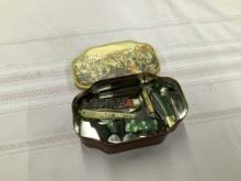 Tin w/ 6 Knives