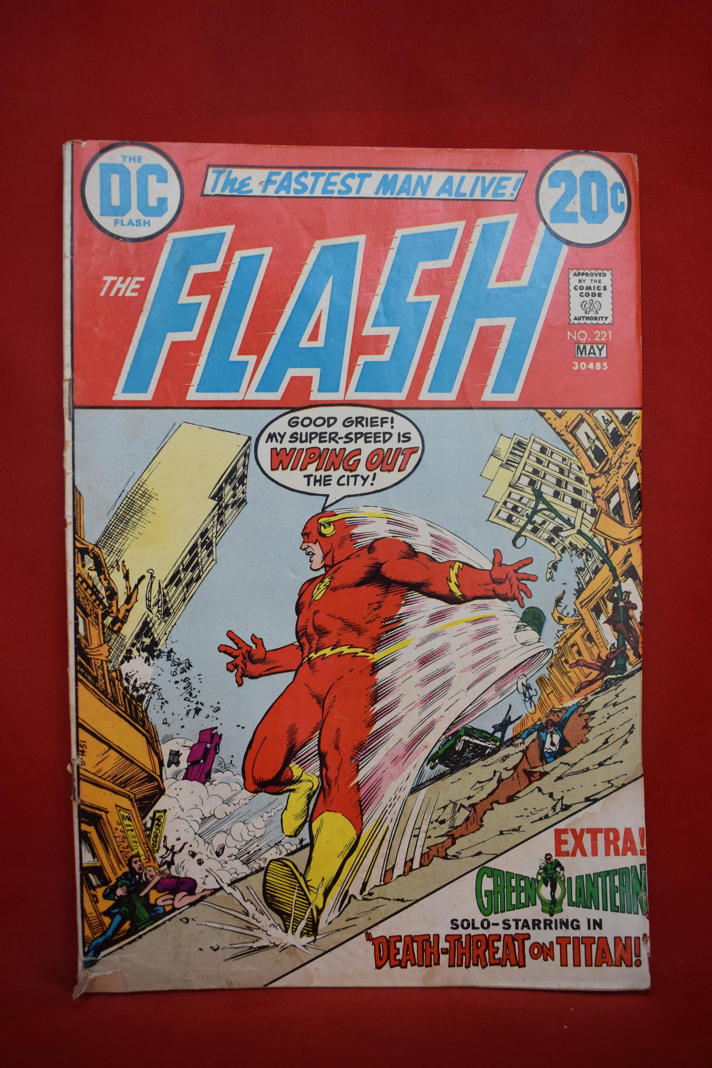 FLASH #221 | DEATH-TREAT ON TITAN! | NICK CARDY - 1973 | *SOLID - A FEW ISSUES - SEE PICS*