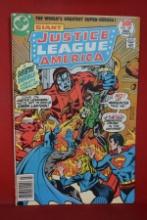 JUSTICE LEAGUE #140 | NO MAN ESCAPES THE MANHUNTER! | RICH BUCKLER/DICK DILLIN - 1977