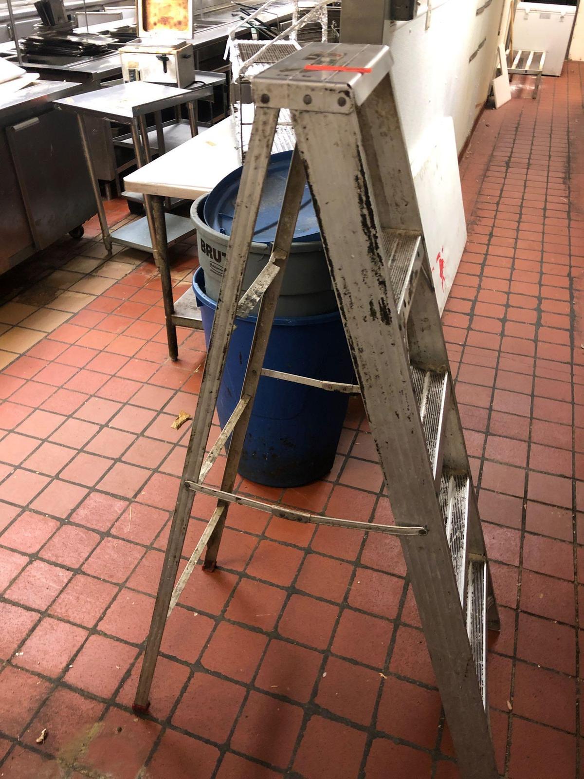 Step Ladder