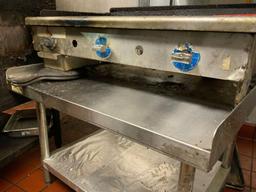 Flat top griddle - Regency Model #600ES3036G - Table included