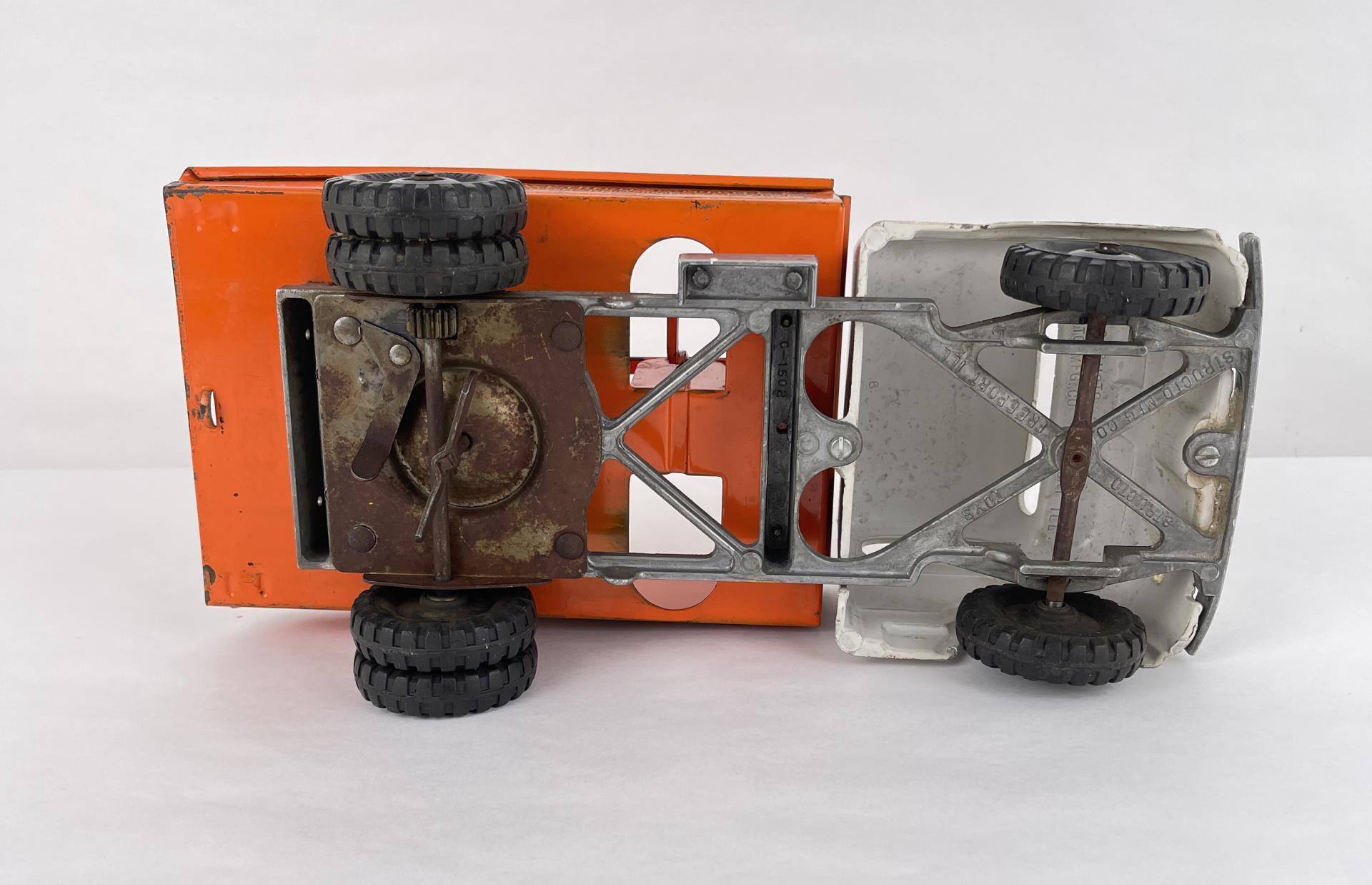 Structo Toyland Garage X-37 Tow Truck Toy