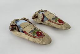 Cree Native American Indian Moccasins