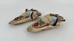 Cree Native American Indian Moccasins