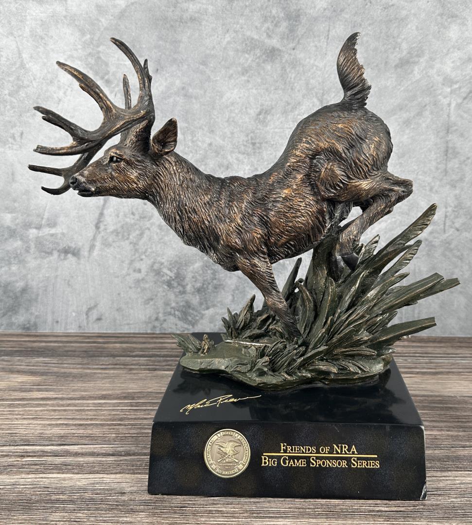 2010 Friends of NRA Big Game Sponsor Deer Figure