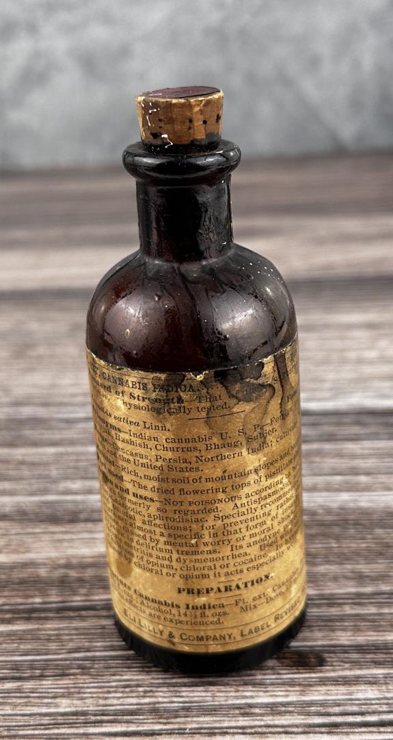 Eli Lilly Cannabis Indica Pharmacy Bottle