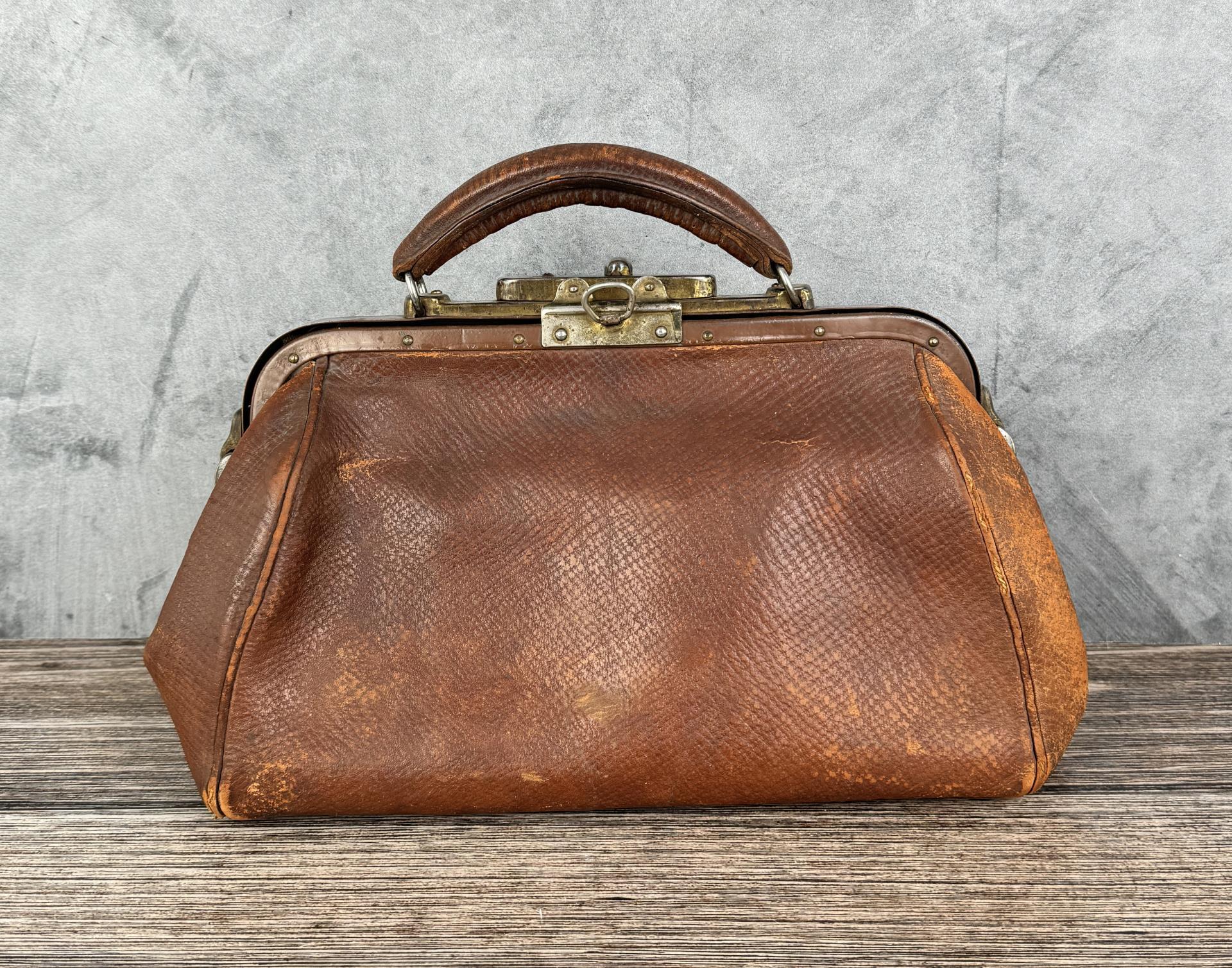 Antique Montana Leather Doctors Bag