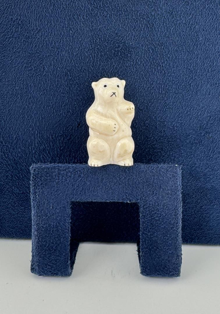 Alaskan Inuit Eskimo Polar Bear Brooch