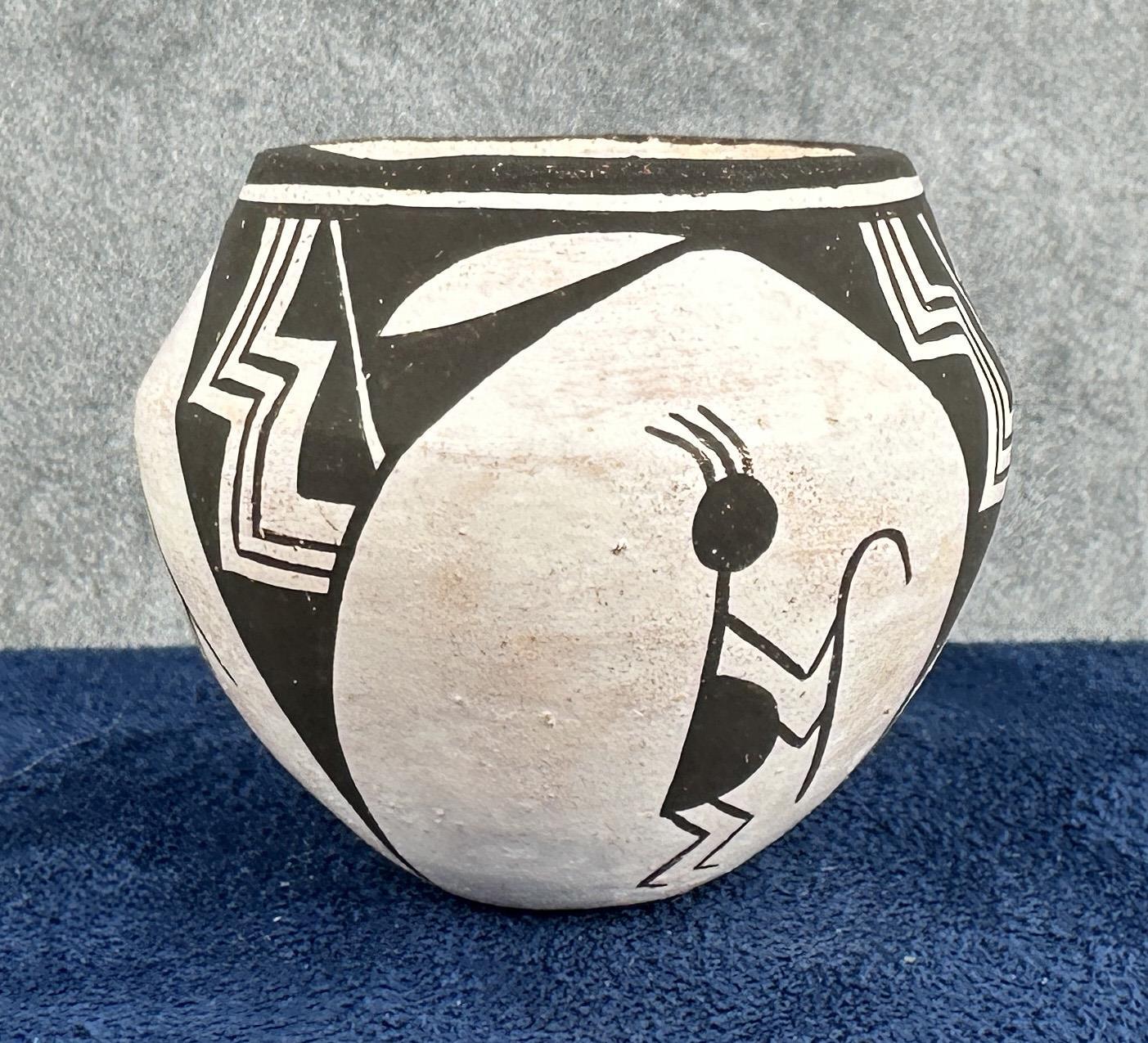 Mary Lewis Acoma Pueblo Indian Pot