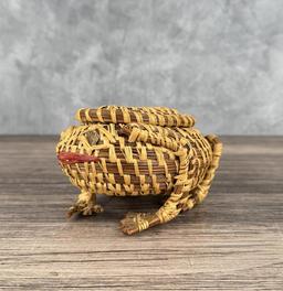 Papago Native American Indian Toad Basket