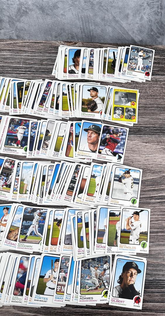 2022 Topps Heritage Baseball Cards