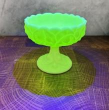 Fenton Glass Uranium Waterlily Footed Dish