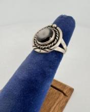 Navajo Sterling Silver Mother of Pearl Ring