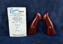 Smith & Wesson J Frame Rosewood Pistol Grips