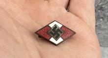 WW2 German Hitler Youth HJ Enameled Badge