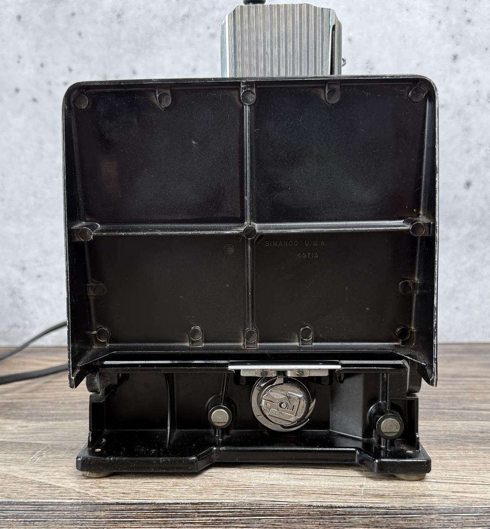 Singer 221 Featherweight Sewing Machine
