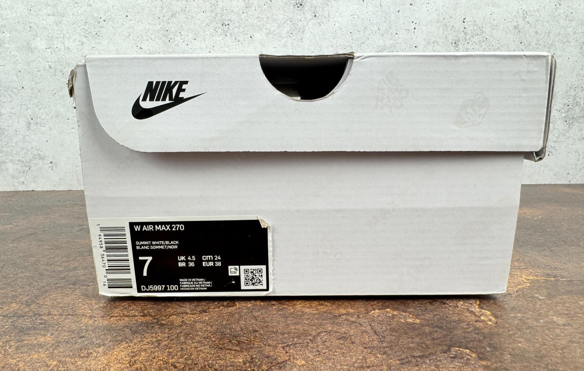 Nike DJ5997-100 Air Max 270 Running Shoes