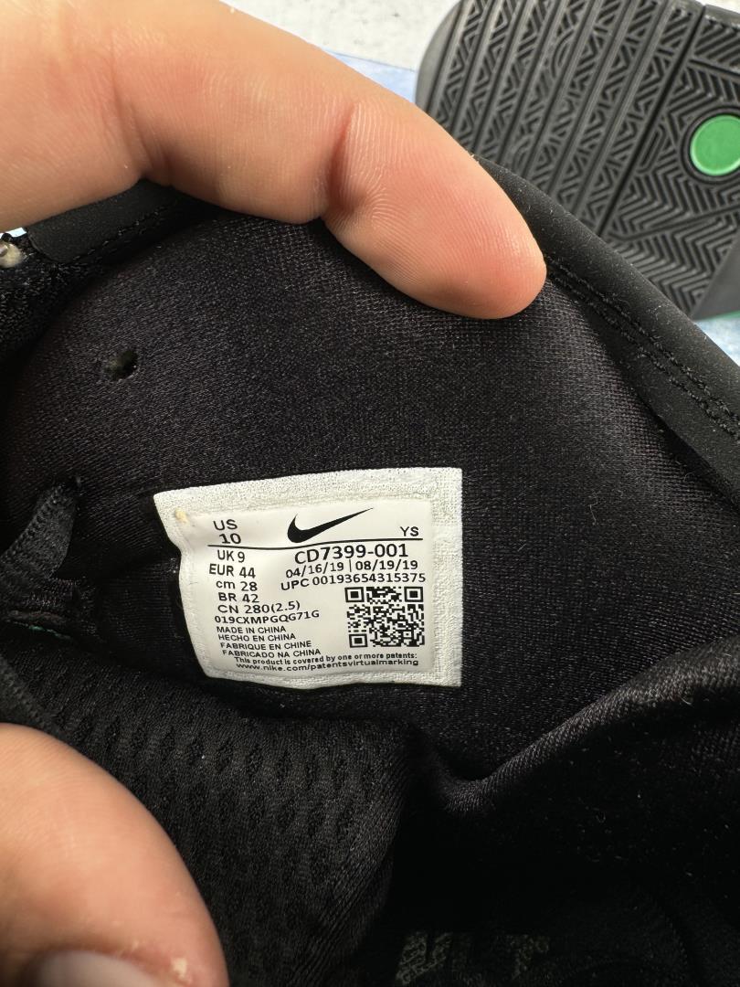 Nike Air CD7399-001 Flightposite 2