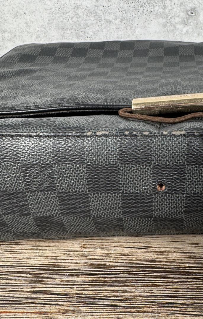 Laptop Messenger Bag