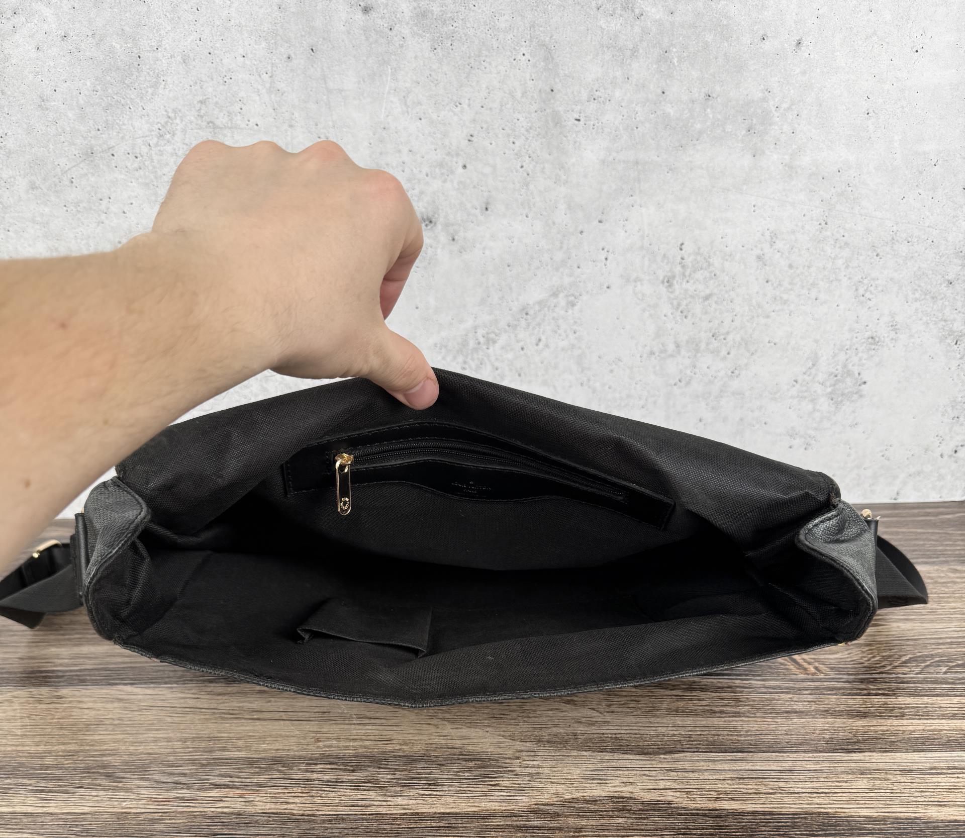 Laptop Messenger Bag