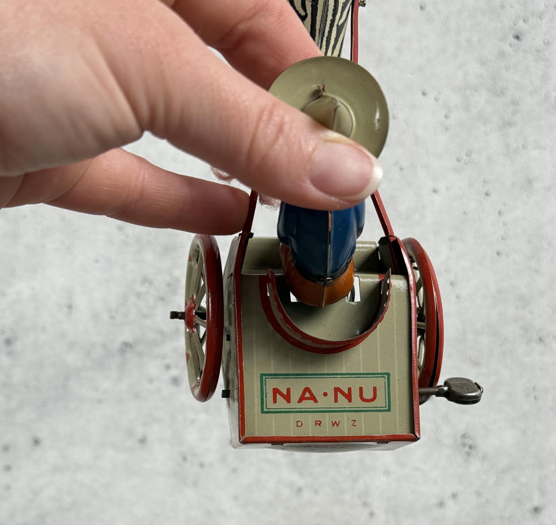 Lehmann Na Nu Zikra Zebra Cart Wind Up Tin Toy