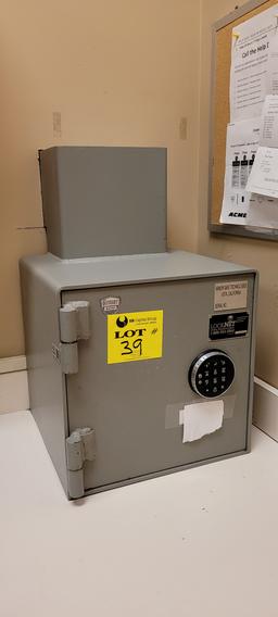 DROP SAFE BOTTOM 15 X 15 X 15, DROP SECTION 9.5 X 12 X 9