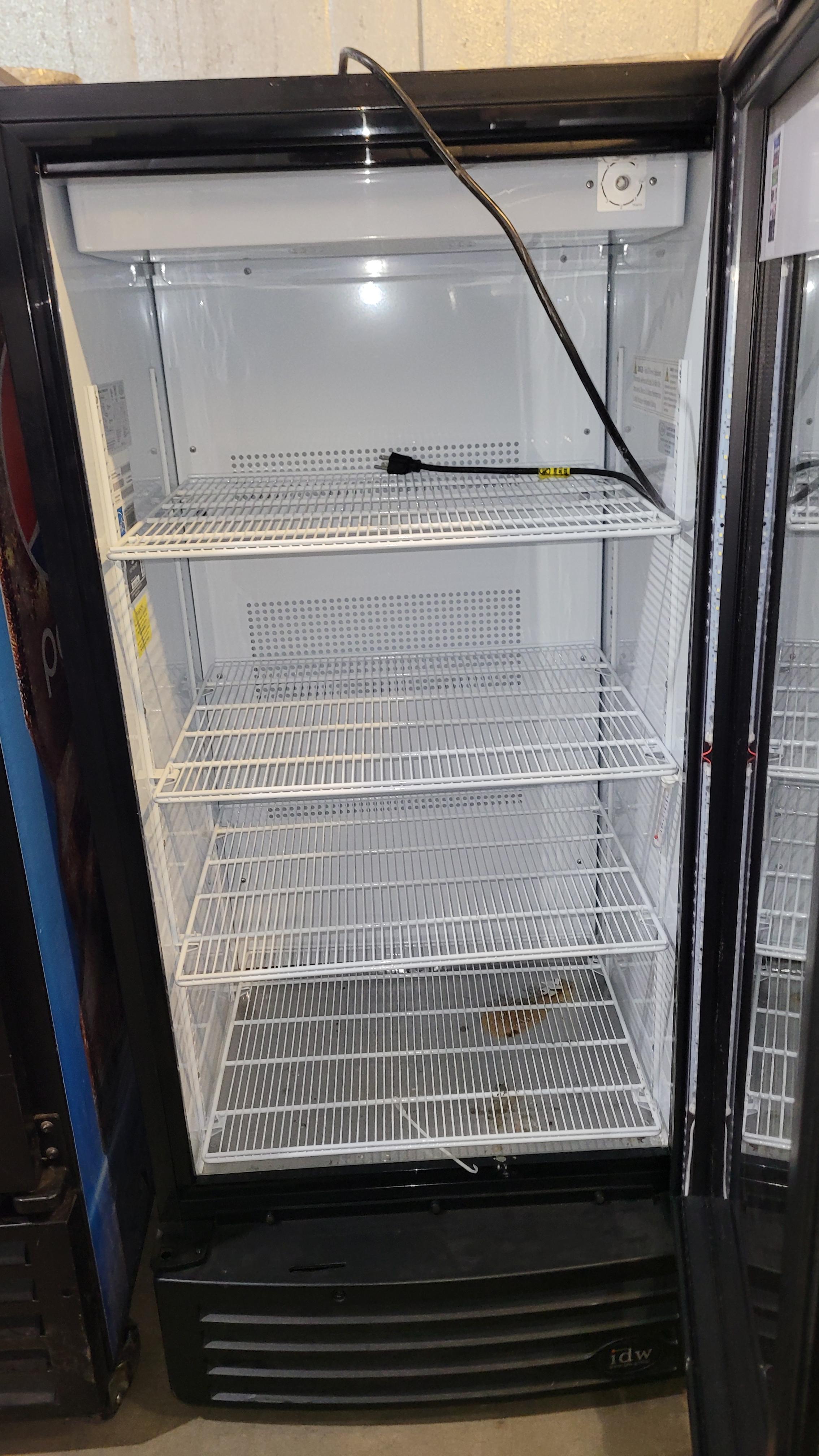 CHECKSTAND COOLER SINGLE DOOR