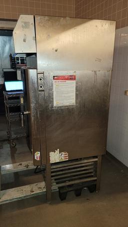 COMBI OVEN NEEDS REPAIR