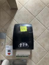 Paper towels dispenser
